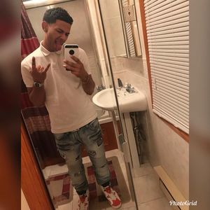 Meet your Posher, Victor